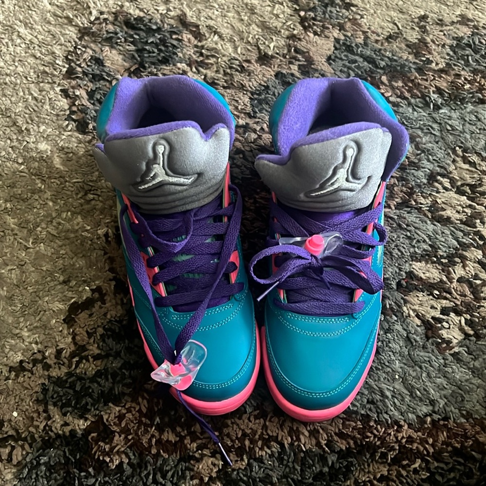 Nike Air Jordans 5 Retro teal/pink. Excellent used condition. No scuffs. Size 6Y